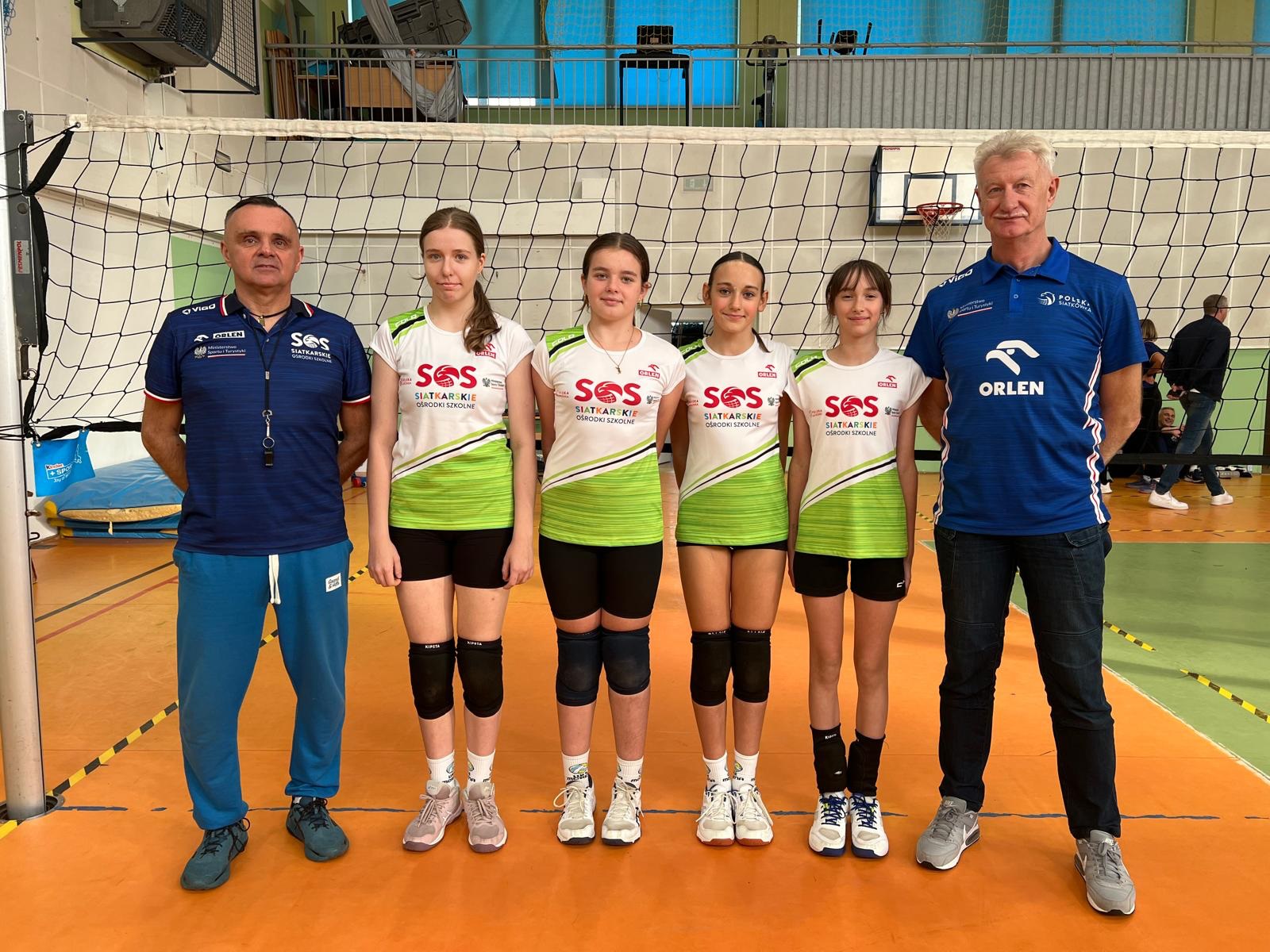 Zdjęcie: Siatkarki UKS MORENA Miastko na zgrupowaniu kadry wojewódzkiej.