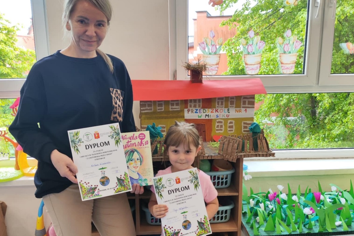 Zdjęcie: Sukces Olgi Szłapińskiej w ogólnopolskim konkursie recytatorsko-artystycznym