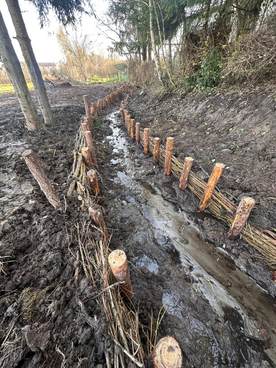 Zdjęcie: Dobiegają końca prace przy przebudowie rowów wodno-melioracyjnych w Miastku